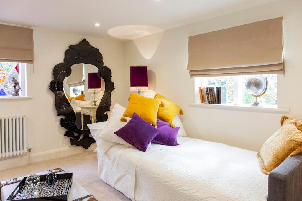 Dorney Windsor Legoland 5 Star Stay For Upto 14 Guests Exterior photo